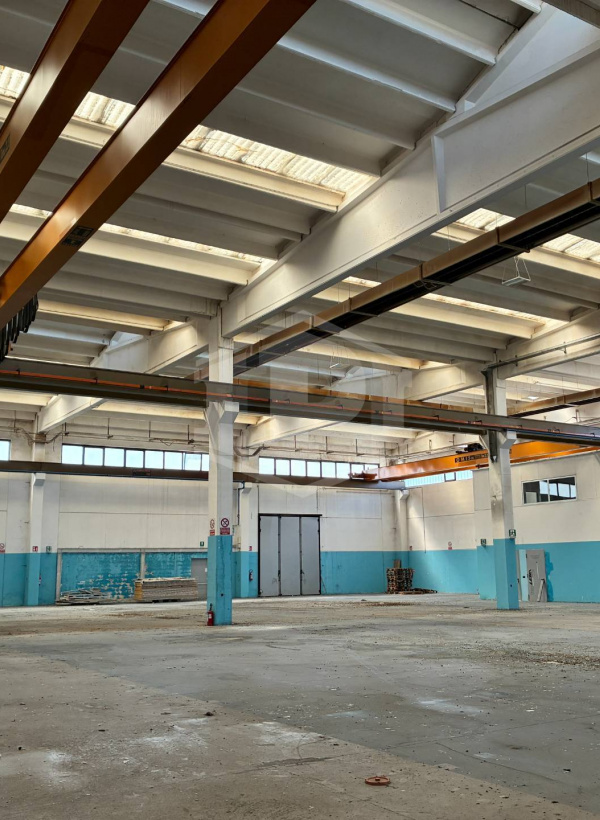 Capannone industriale in Via Monte Bianco 5 - Siziano (PV)