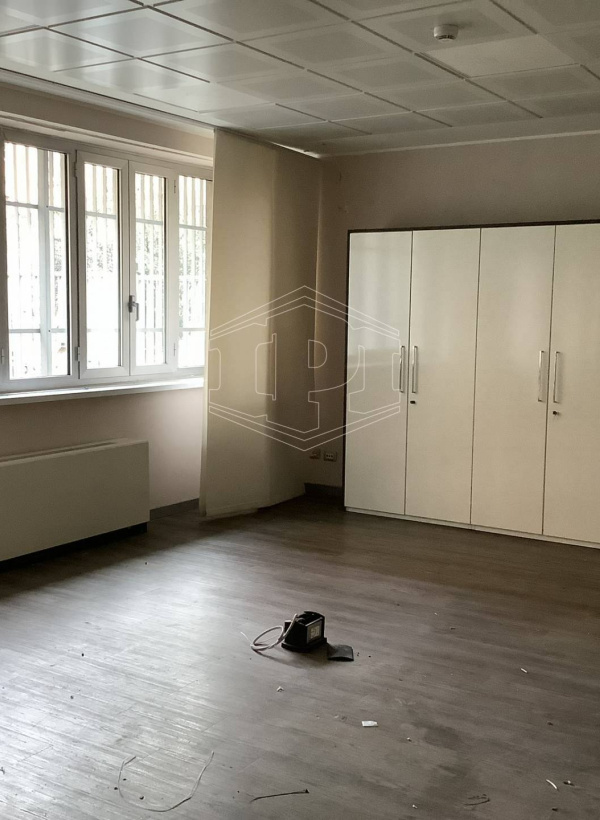 Ufficio in via Vincenzo Bellini - Roma (RM)
