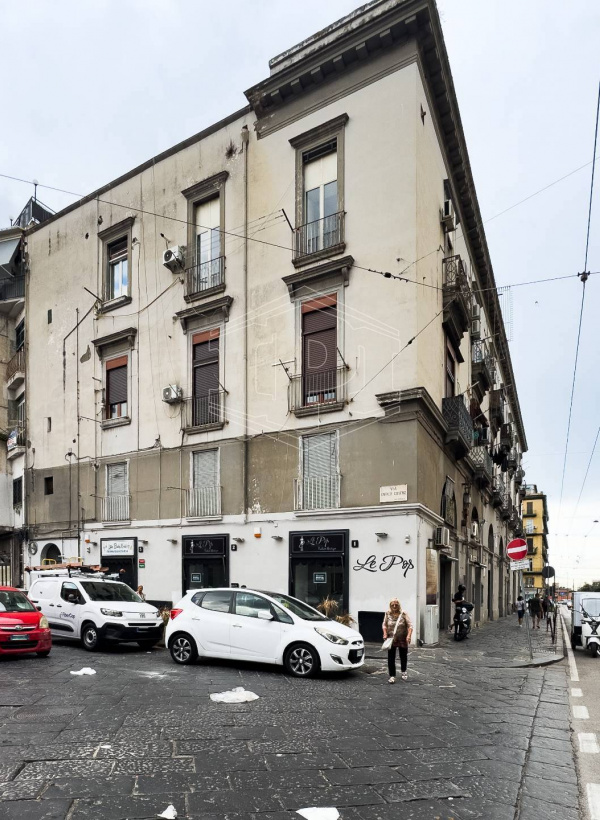 Trilocale in Via Enrico Cosenz 7, Napoli (NA)