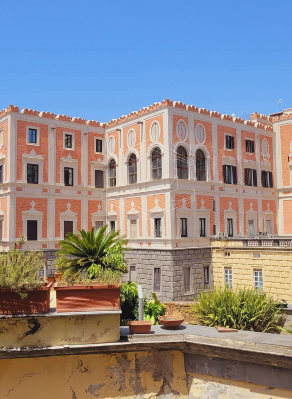 Bilocale in Vicoletto S. Arpino a Chiaia 6, Napoli (NA)