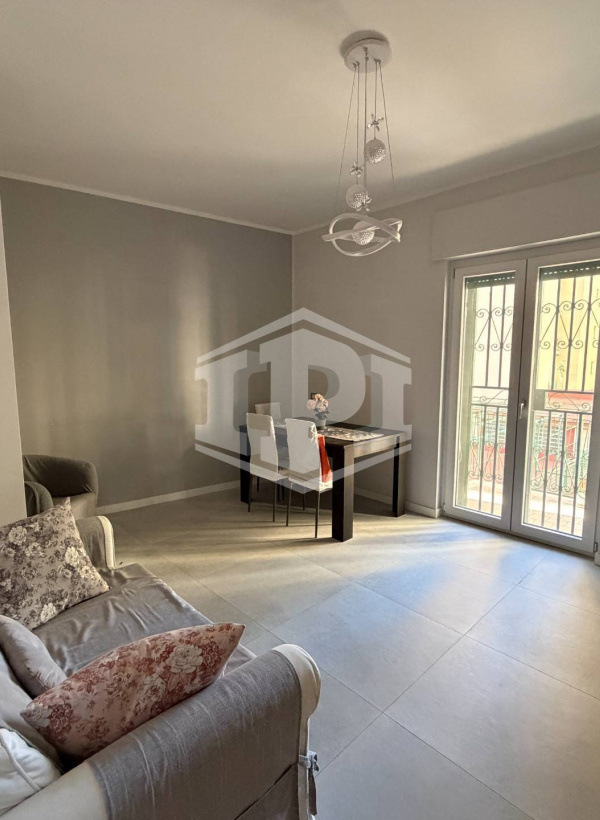 Trilocale in Via Filippo Illuminato 26, Napoli (NA)