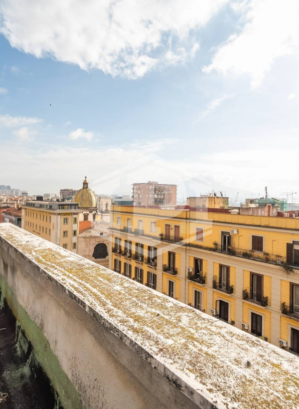 5 vani con terrazzo in Corso Umberto I 22, Napoli (NA)