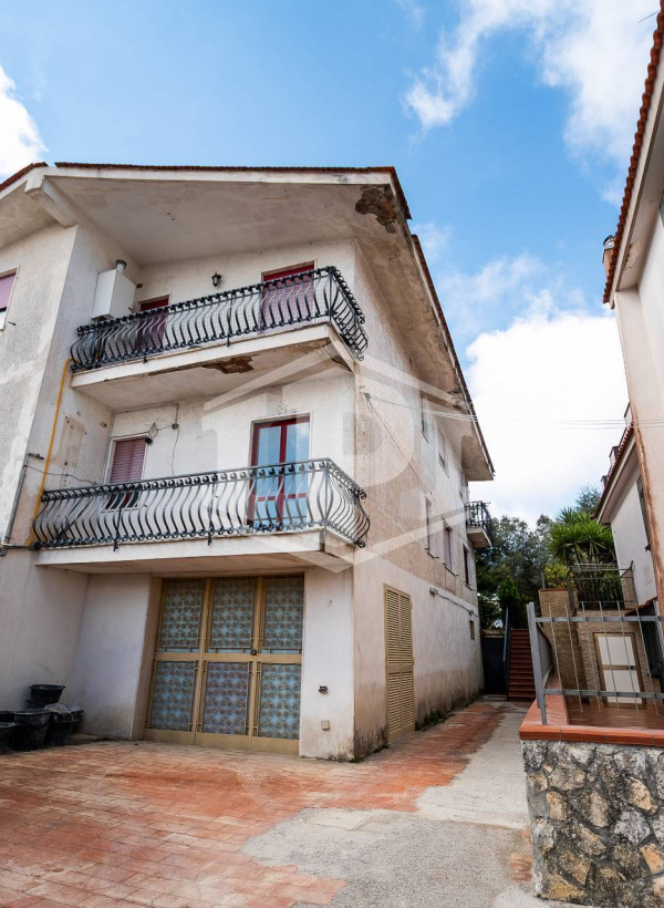 Villa in Via Nazareth ai Guantai 50, Napoli (NA)