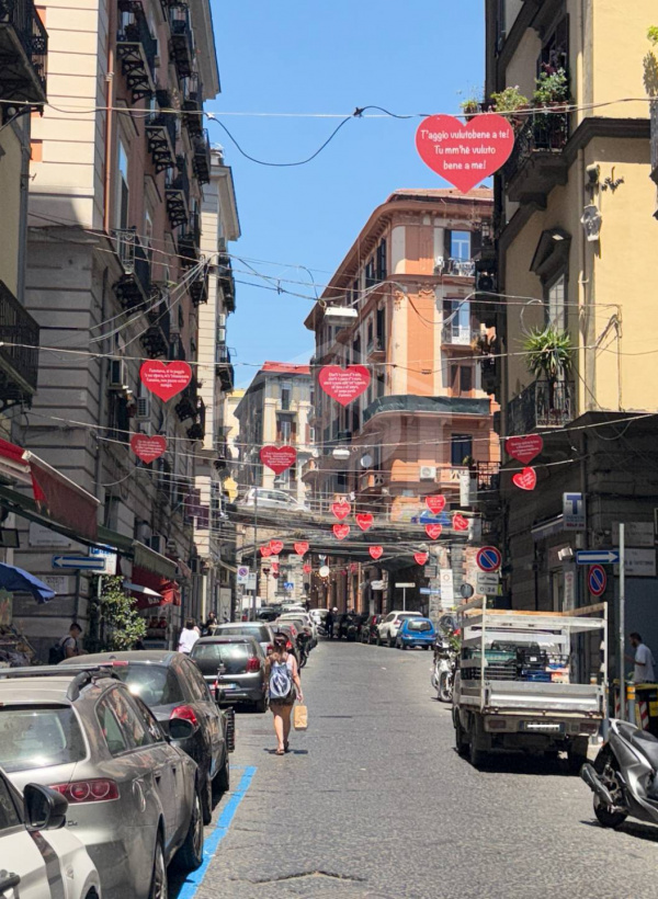 Locale commerciale in Via Padre L. Tosti 28, Napoli (NA)