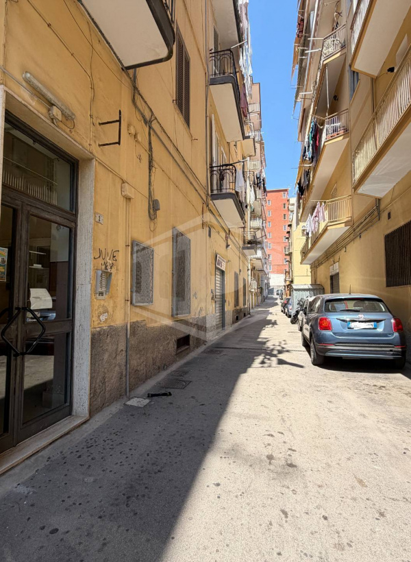 Bilocale in Via Cesare Battisti 24, Torre del Greco (NA)