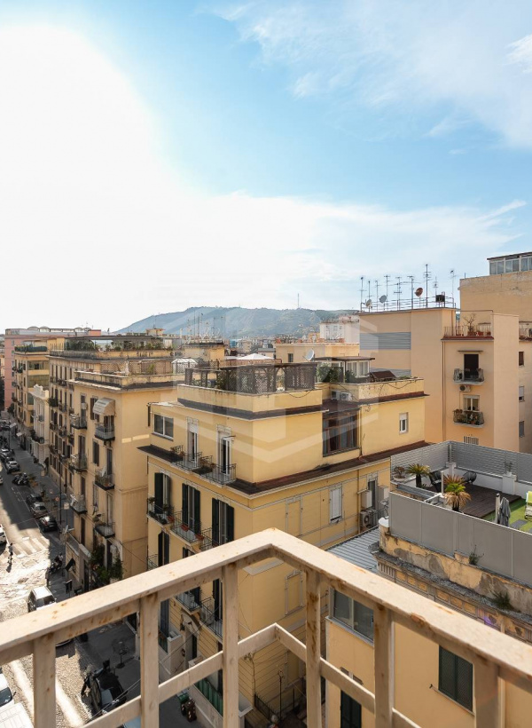 Trilocale in Via F. Solimena 155, Napoli (NA)