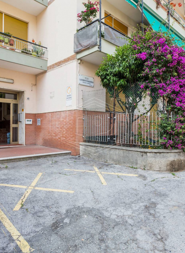 Appartamento, Via Lanzerotto Malocello, Genova (GE)