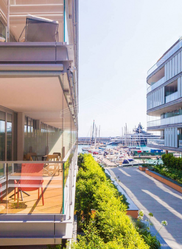 Appartamento, Piazzale Kennedy, Genova (GE)