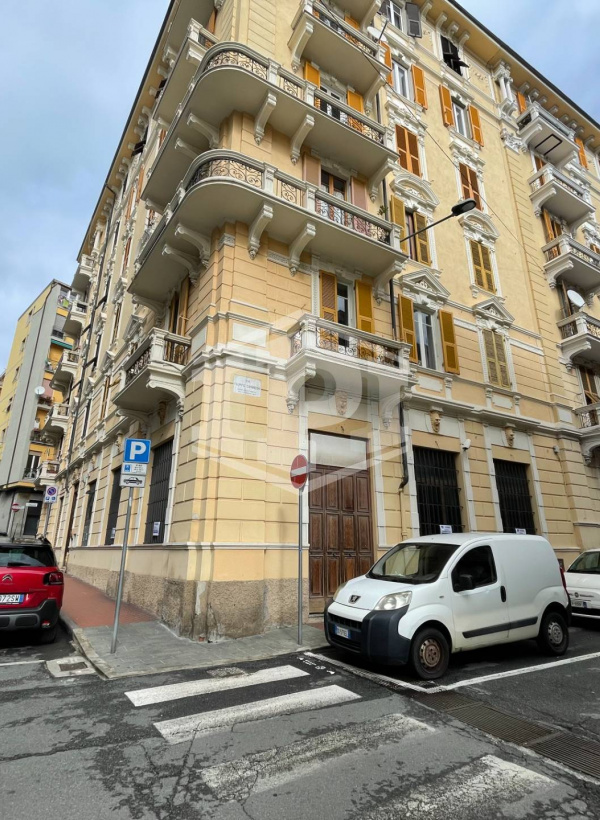 Locale commerciale, Via Corridoni, Savona (SV)