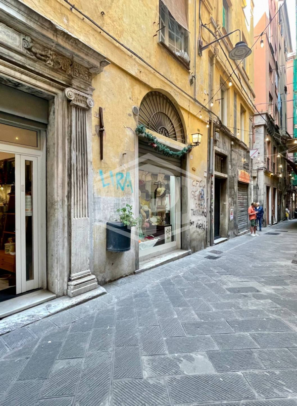 Locale commerciale, Via della Maddalena, Genova, GE