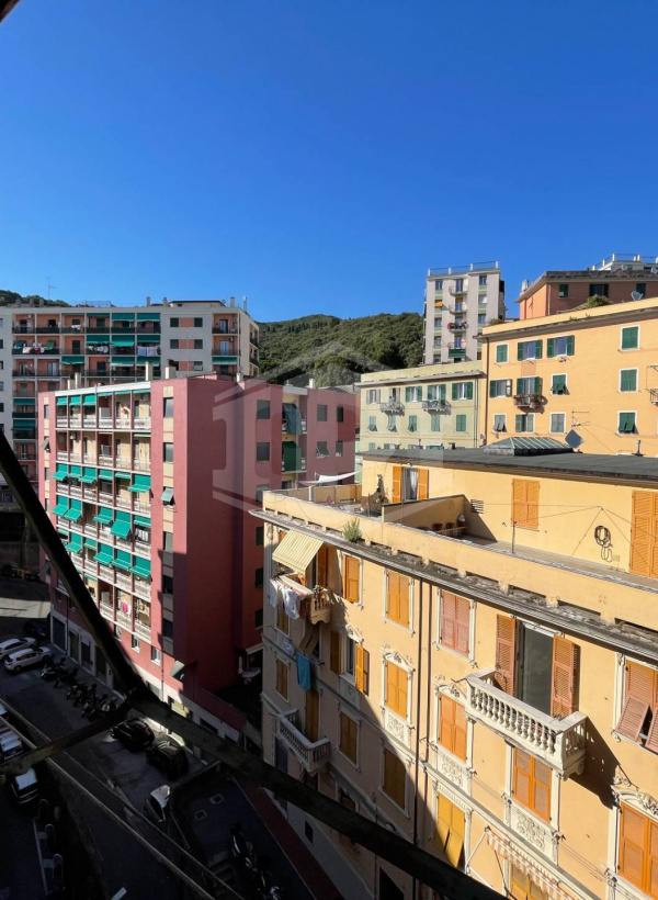 Trilocale, Via Manuzio, Genova (GE)