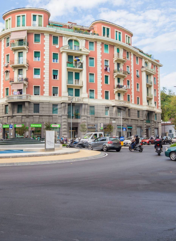 Appartamento, Piazza Massena, Genova, GE