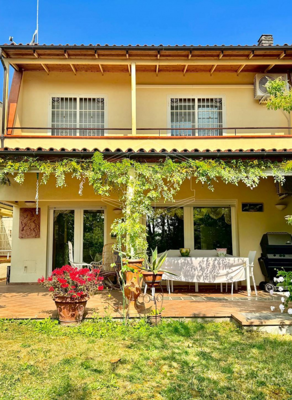 Villetta indipendente, Martiri di Pizzocalvo, San Lazzaro di Savena (BO)