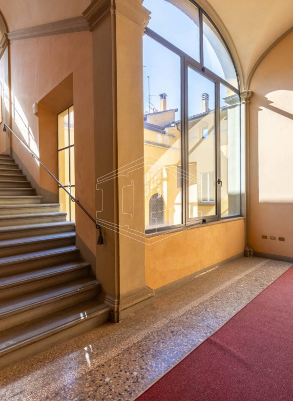 Appartamento di pregio in Strada Maggiore, Bologna (BO)