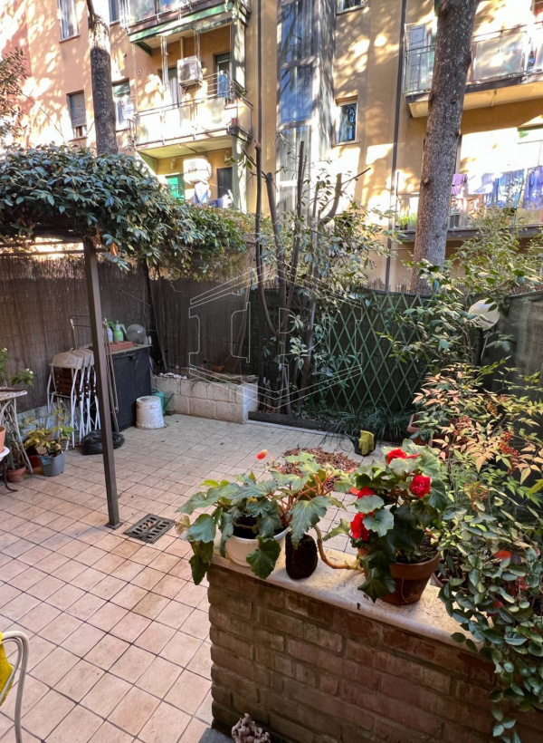Bilocale con giardino privato, Via Tanari, Bologna (BO)