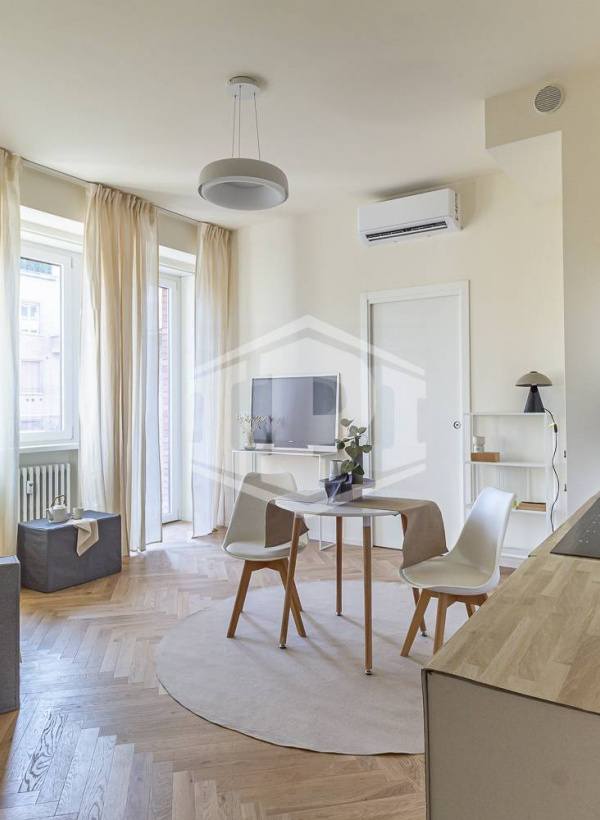 Trilocale pari al nuovo in Centro, Via Milazzo, Bologna (BO)