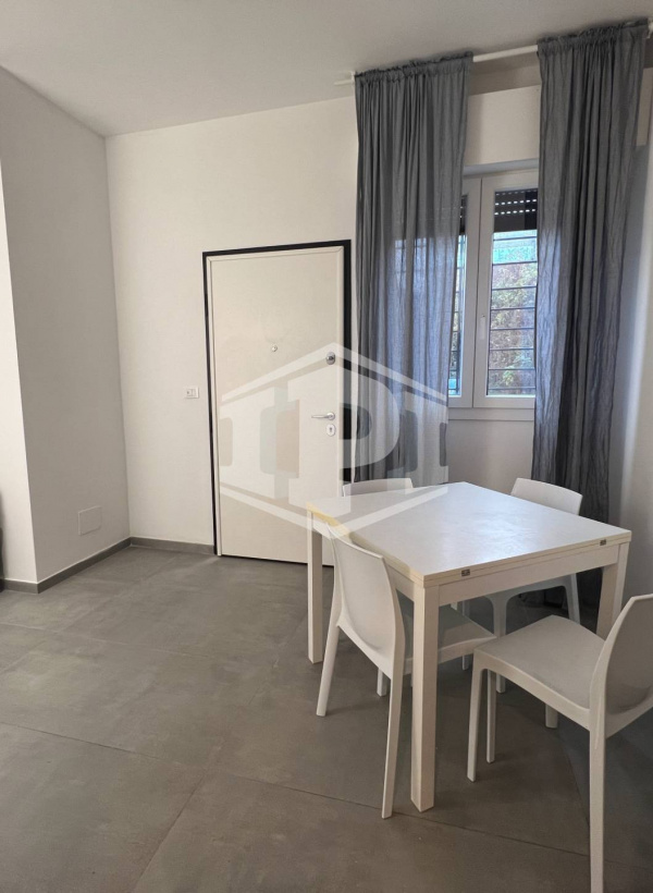 Trilocale ristrutturato, via Bonvicini, Bologna (BO)