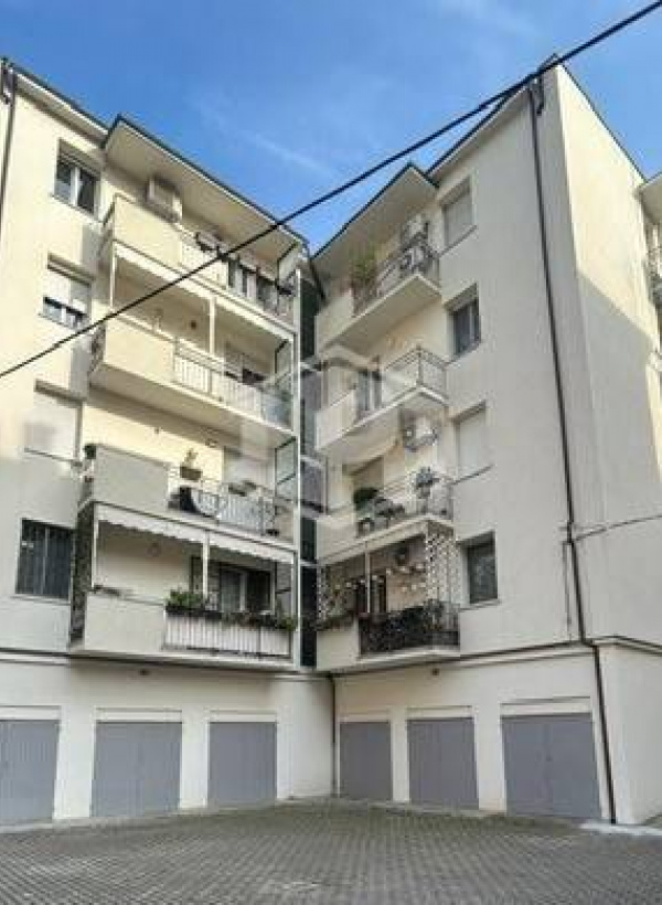 Appartamento ristrutturato, Piazza Caduti di San Ruffillo, Bologna (BO)