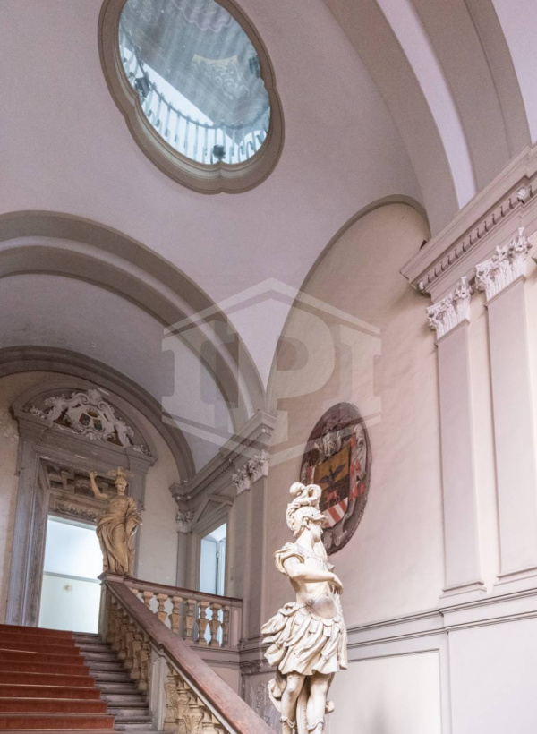 Trilocale di pregio in pieno Centro, Via Barberia, Bologna (BO)