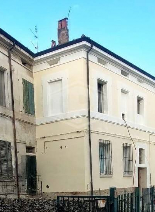 Appartamento ristrutturato in Centro Storico a Cervia (RA)
