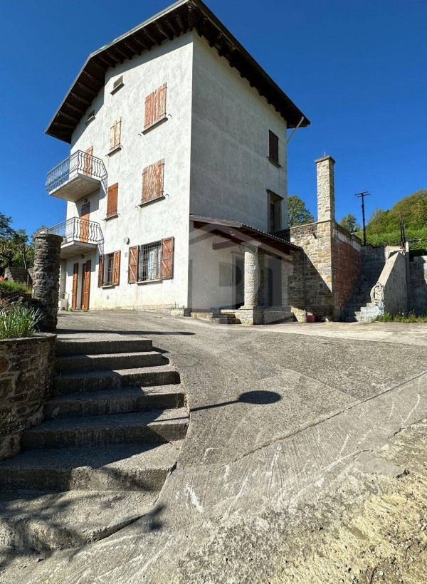 Casa indipendente con giardino privato a Sparvo, Castiglione dei Pepoli (BO)