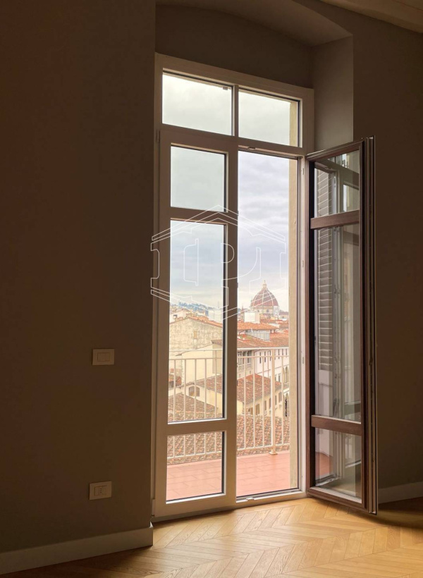 Appartamento in Palazzo Signorile - Piazza della Libertà (FI)