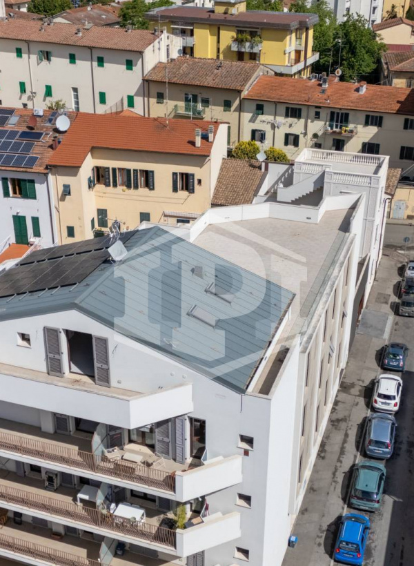 Attico di Lusso con Terrazza Panoramica - Empoli (Fi)