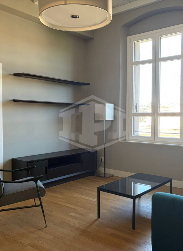 Appartamento in Palazzo Signorile - Piazza della Libertà (FI)
