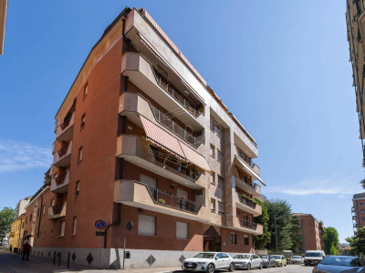 Pentalocale in Via Coazze (TO)