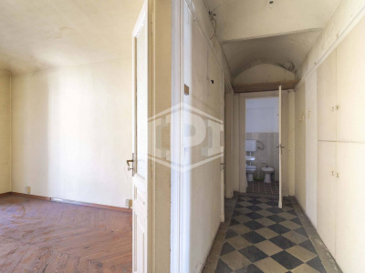 Pentalocale in Via Vittorio Amedeo II (TO)