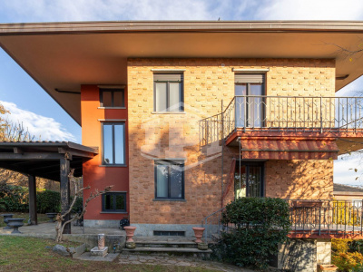 Appartamento con giardino in Via Bessaneisa, Rivoli (TO)