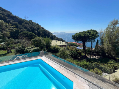 Villa con piscina in Via S. Francesco ai Gerolomini 34-36, Pozzuoli (NA)