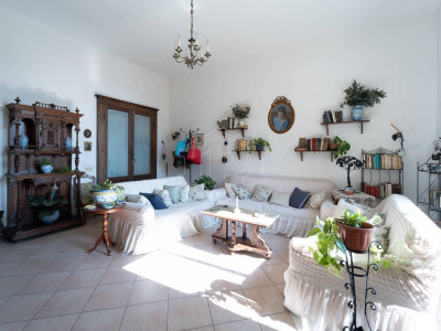 Appartamento in Viale Villa S. Maria 33, Napoli (NA)