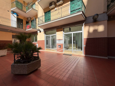 Ampio monolocale arredato in Via Filippo Illuminato 26, Napoli (NA)