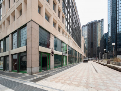 Ampio Locale in Centro Direzionale Napoli, Isola F12, Napoli (NA)