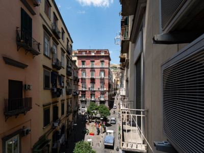 5 Vani in Via S. Caterina da Siena 73 , Napoli (NA)