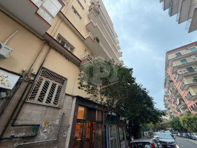 Locale Commerciale in Via Vincenzo Scala 9, Napoli (Na)