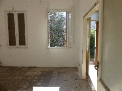 Casa indipendente accostata zona centrale di Mejaniga