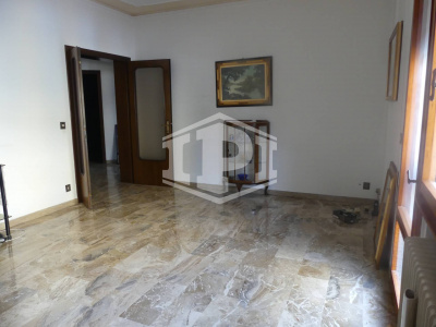 Appartamento di 180 mq  con giardino privato