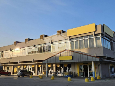 Edificio commerciale, Strada Novi, Ovada (AL)