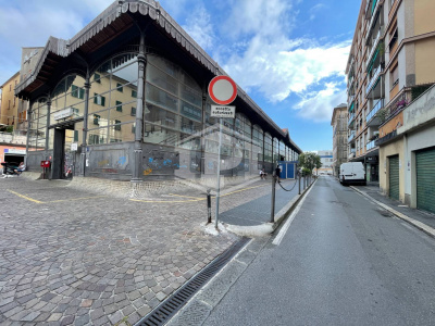 Box, Via Ferro, Genova, GE