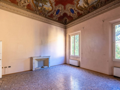 Appartamento di pregio in Strada Maggiore, Bologna (BO)