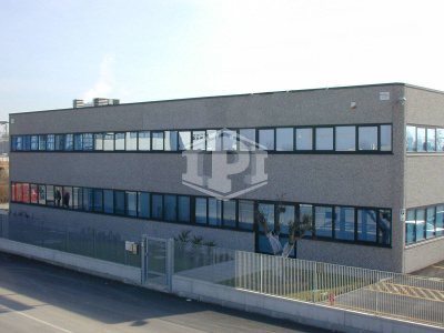 Complesso uffici e officine in Via Francesco Luigi Ferrari, Ferrara (FE)