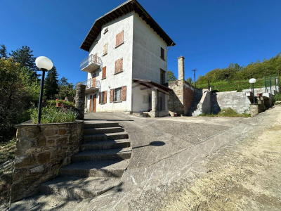 Casa indipendente con giardino privato a Sparvo, Castiglione dei Pepoli (BO)