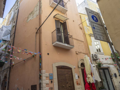 Intera Palazzina sita in Strada Arco Della Neve 10 - Bari (BA)