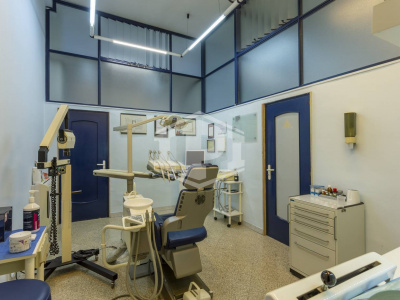 Locale commerciale sito in Via Delle Querce 7 - Rutigliano (BA)