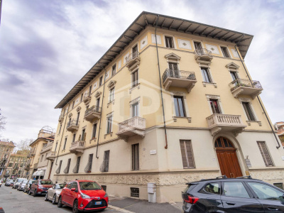 Appartamento in Via Casteggio, 3 Torino