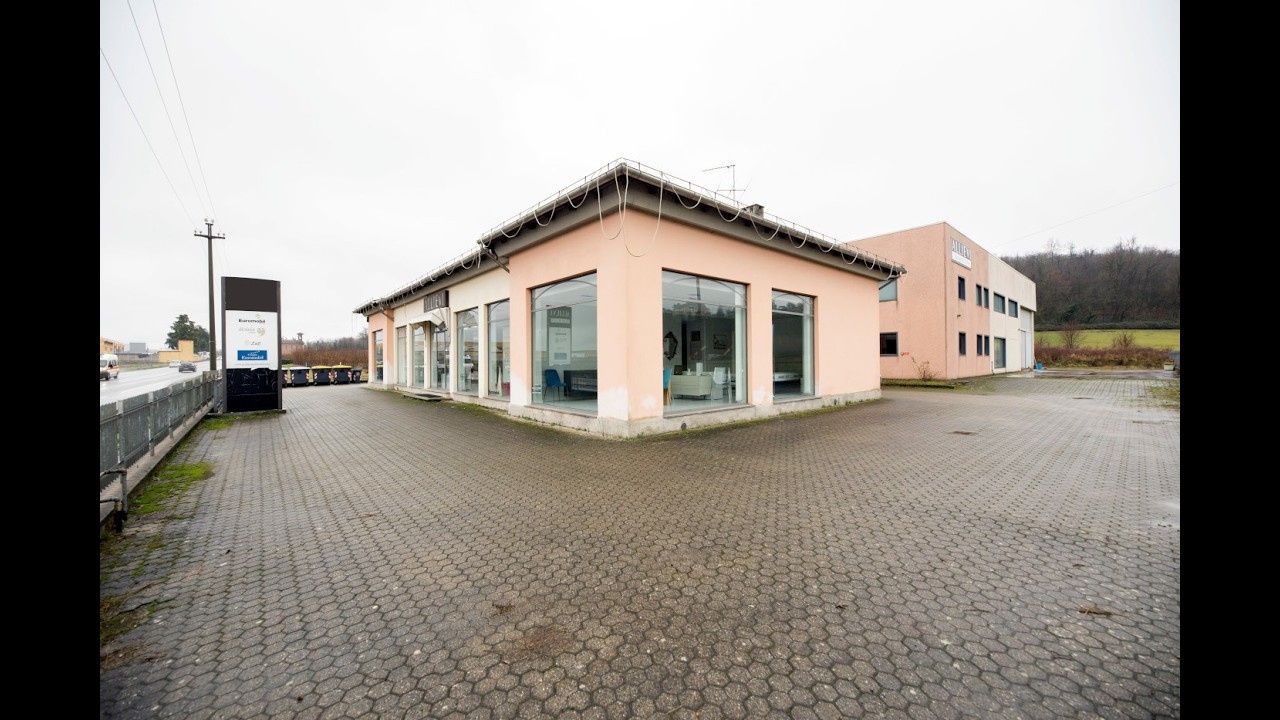 Capannone  e locale commerciale, Strada Serravalle, Novi Ligure (AL)