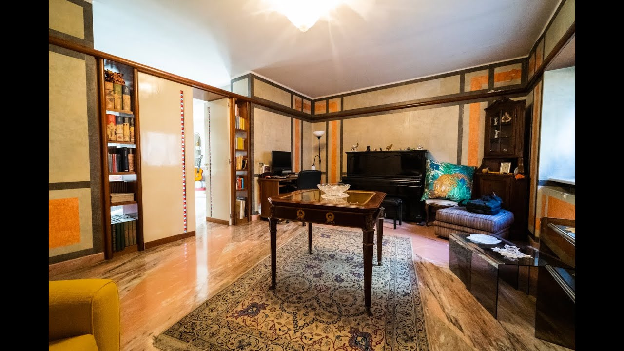 Villa indipendente in Via Bernardo Cavallino 51, Napoli (NA)