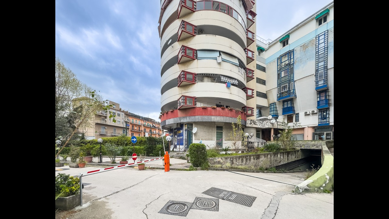 5 vani in Via Nicola Nicolini 68, Napoli (NA)